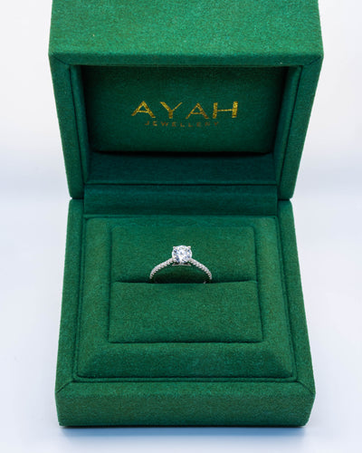 Leyla - Classic 4 Claw Ring with Diamonds