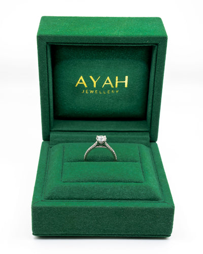 Leyla - Classic 4 Claw Ring with Diamonds