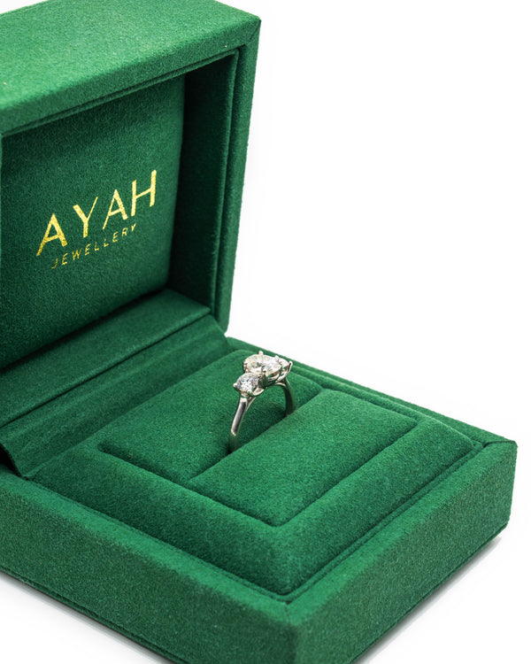 Jayidah - Classic Trilogy with Fancy Diamond